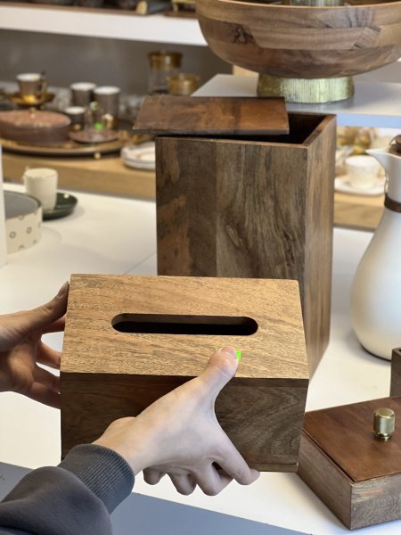 طقم سلة وبكيت محارم خشب