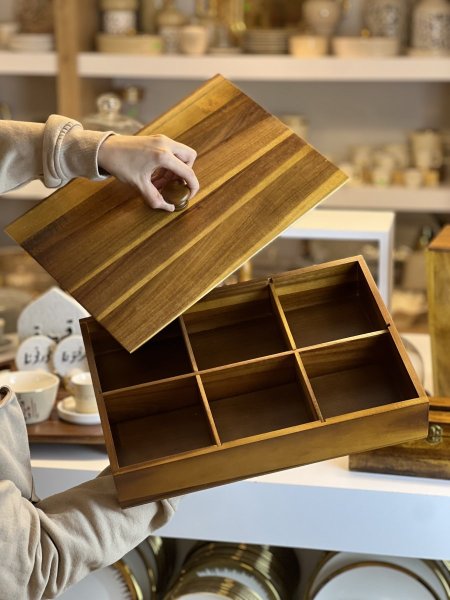 مضيفة خشب سداسيه مقطع