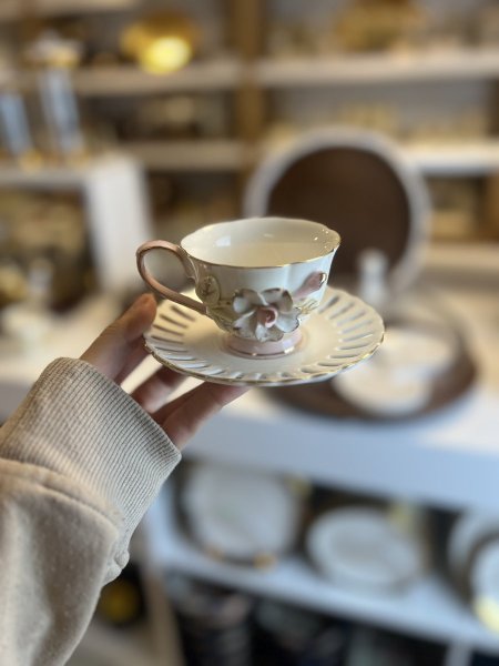 فناجين قهوة انجليزي ورد بارز عدد 6