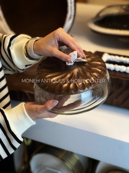 مضيفة صغير زجاج مع خشب