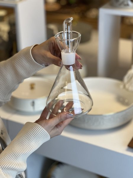 ابريق زيت زجاج شفاف