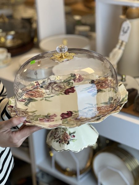 جاط ضيافة انجليزي بغطاء  ورد جوري احمر