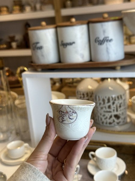 فناجين سادة مزخرف مدهب عدد 12