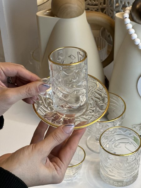 كاسات شاي خط عربي شفاف مدهب عدد 6