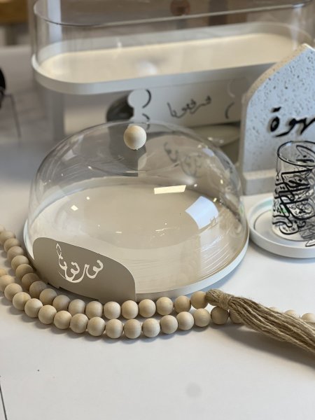 مضيفة معدن  غطا اكريلك مدور