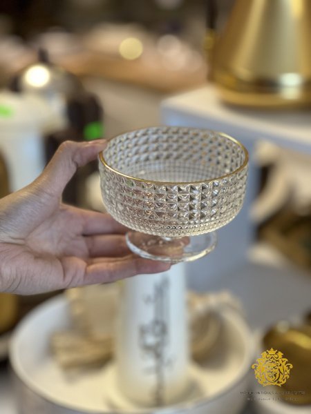 كاسات ضيافة خط دهبي بكعب