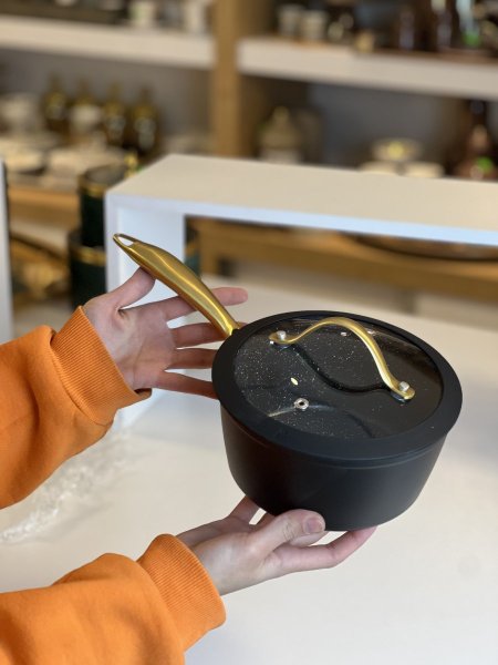 كسرولة يد دهبي