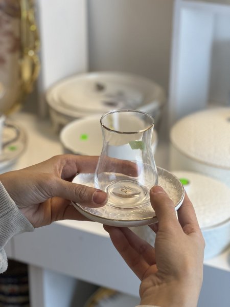 استكانات شاي/ قرفة اندلسي مزخرف ابيض