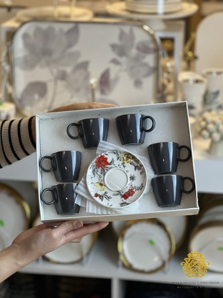 غامق صحن احمر