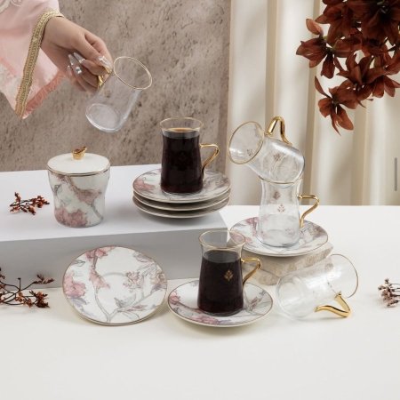 طقم استكانة عدد 12 وسكرية 6 شاي+ 6 صحونهم من خزامة أحمر وذهبي