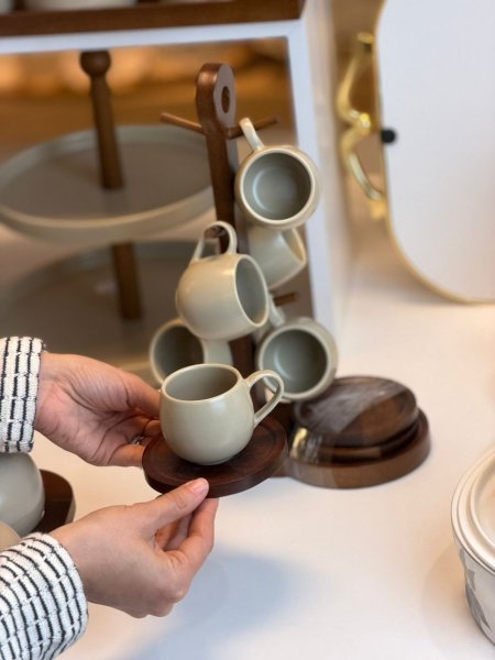 ستاند فناجين وقهوة عدد 6 بورسلان وخشب