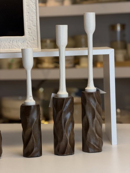 شمعدان خشب مع معدن هندي وفيع