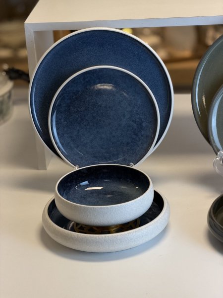 طقم سفره ٢٤قطعه مودرن ازرق