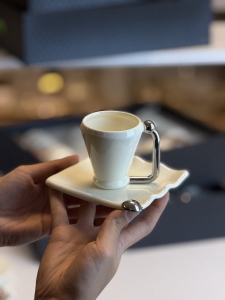 فناجين قهوه / شاي سلندر يد لولو