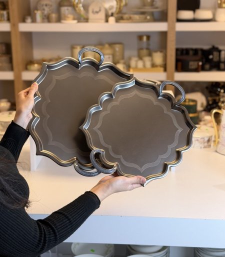 طقم صواني قطعتين ورده مات فضي