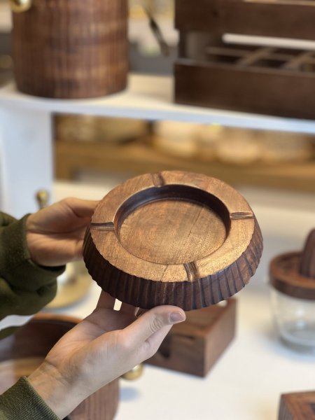 مكته خشب هندي وسط