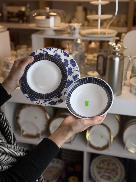 طقم سفره ١٨قطعه زجاج مرسم ازرق