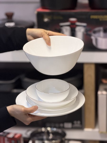 طقم صحون سفرة اوبال اطار دهبي ٢٥قطعه