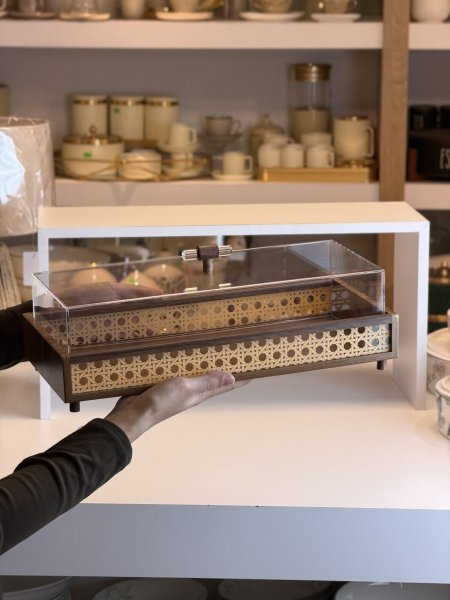 مضيفة مستطيل اكراليك تقيل