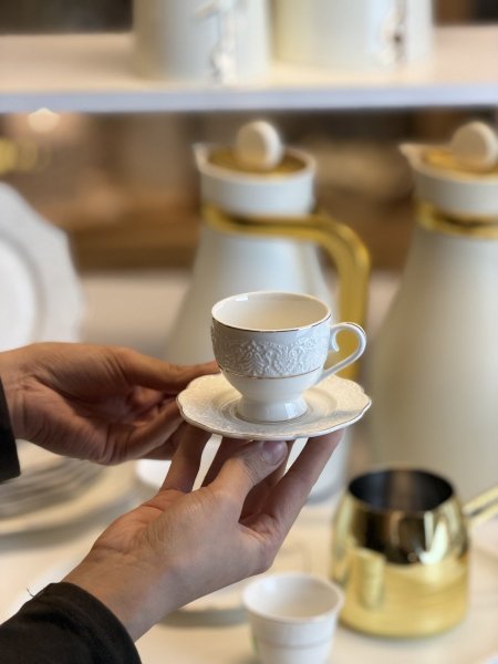 فناجين قهوه حفر ورد/١٢