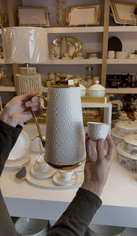 طقم تيرموس مع ساده وصنيتهم اندلسي ابيض