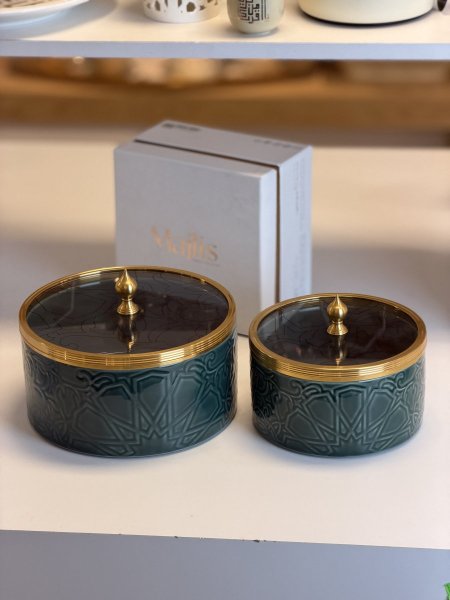 مضيفة مجلس من اوتانتك اخضر