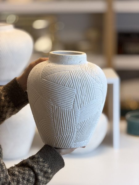 فازة أبيض فخار عنق طويل  أحجام