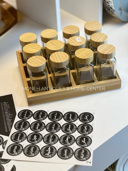 ستاند مع علب بهارات بامبو