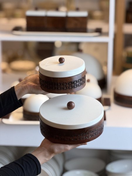 مضيفة مدور خشب نقشه اندلسي