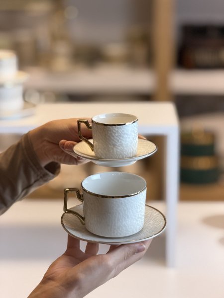 فناجين منمش اطار دهبي