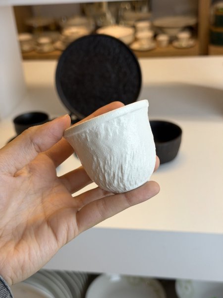 فناجين قهوه ساده /١٢ ابيض اسود