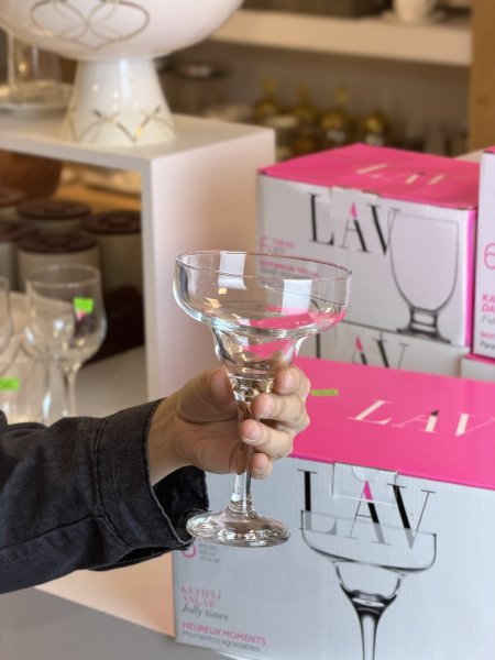 كاسات ضيافة برجل lav