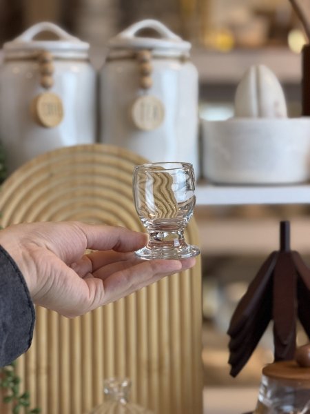 كاسات ماء زمزم برجل /6