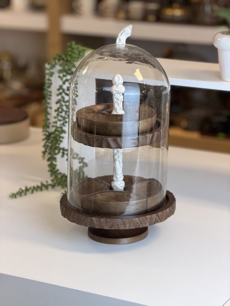 مضيفة طبقات مع غطاء زجاج وصحون متحركه