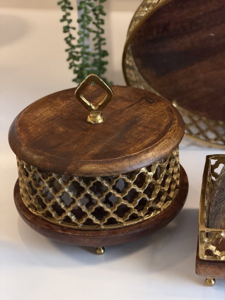 مضيفة خشب هندي مشبك مع زجاج داخلي