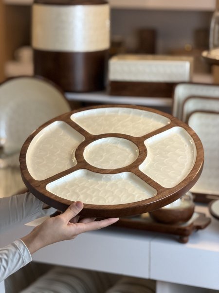 جاط خشبي مقطع مصدف ريزن مع قاعدة متحركه