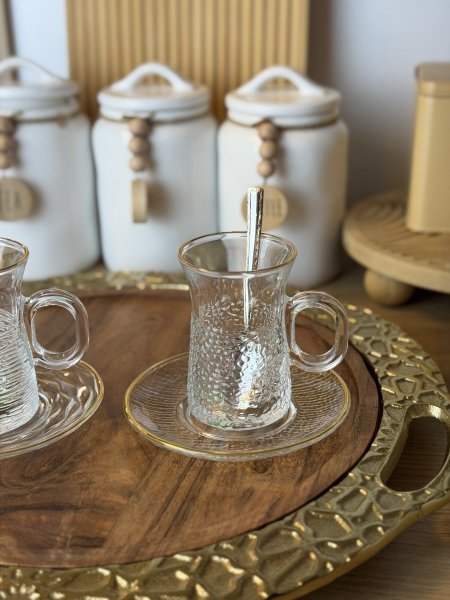 استكانات قرفه وشاي/١٢