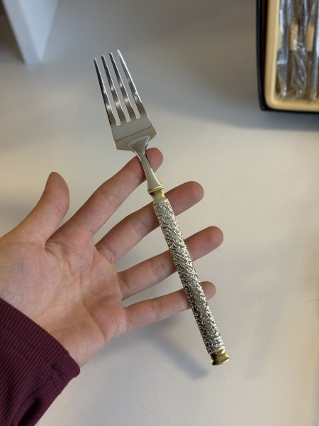 طقم شوك كبير/٦ فضي مع دهبي