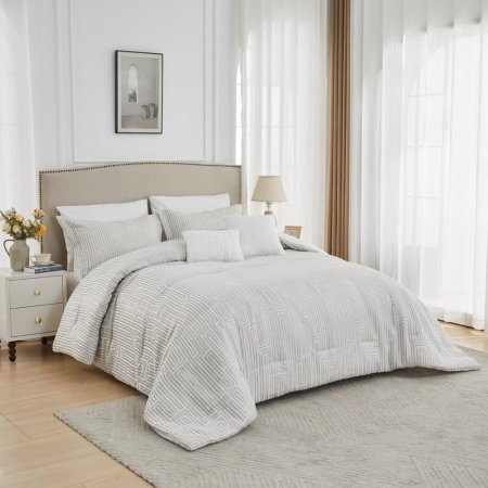 طقم تخت Royce ivory كنج سايز ٨ قطع