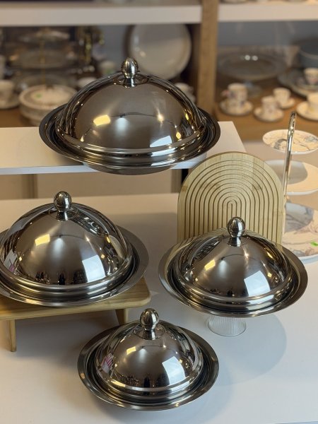 طاحن ستانلس ستيل مع غطاء