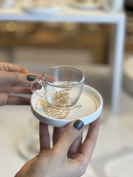 فناجين قهوة عدد 6 خط عربي مدهب