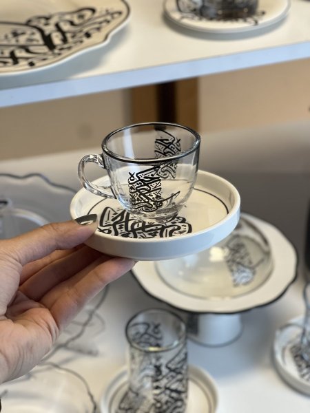 فناجين قهوة خط عربي اسود عدد 6