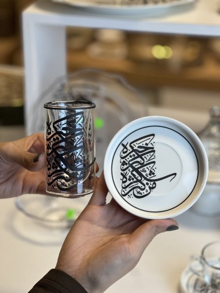 استكانة شاي دبل جلاس خط عربي اسود عدد 6